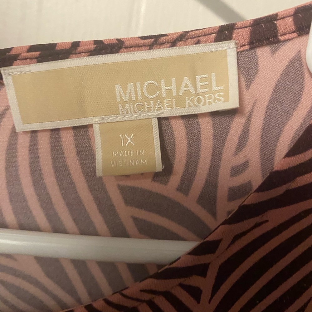 NWOT MICHAEL KORS Elegant Patterned Dress, Ruffles, Cap Sleeves w/Belt - Picture 6 of 10